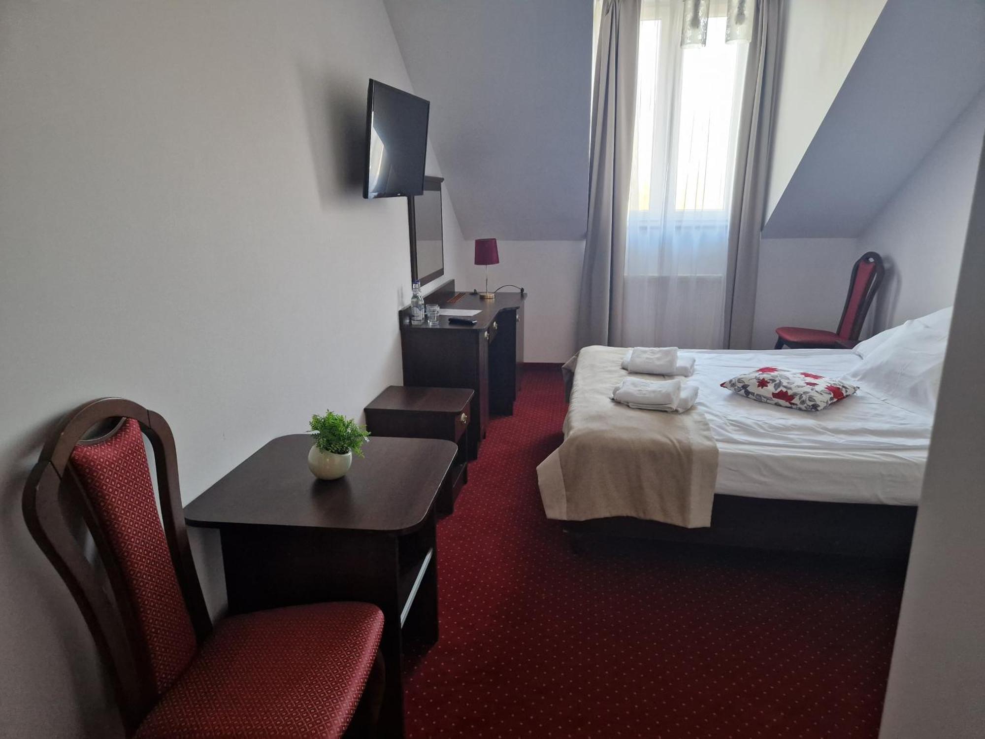 Korona Palace Leznica Wielka Экстерьер фото
